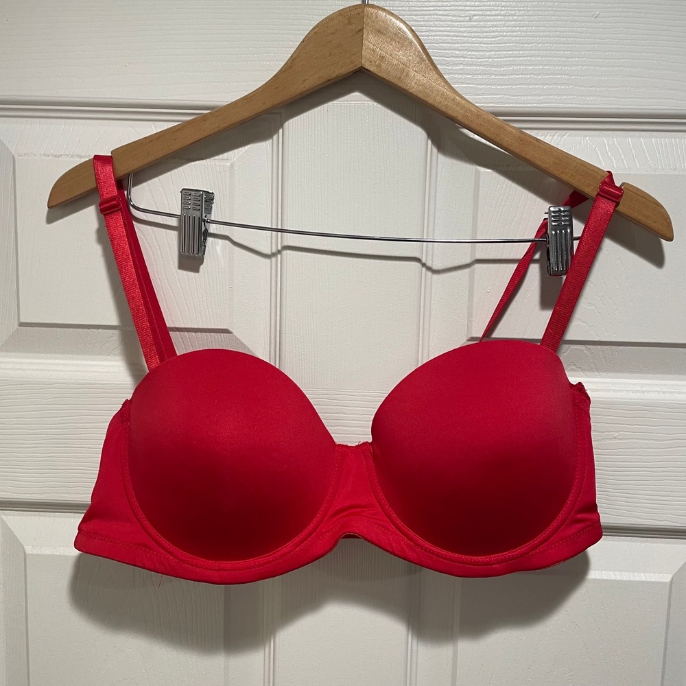 BodyCandy Womens Bra 40D Red Nylon Spandex Padded Underwire T-Shirt Comfort